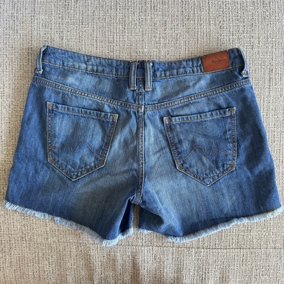 Pepe Jeans Women's Classic Blue Jean Shorts - Picture 4 of 8